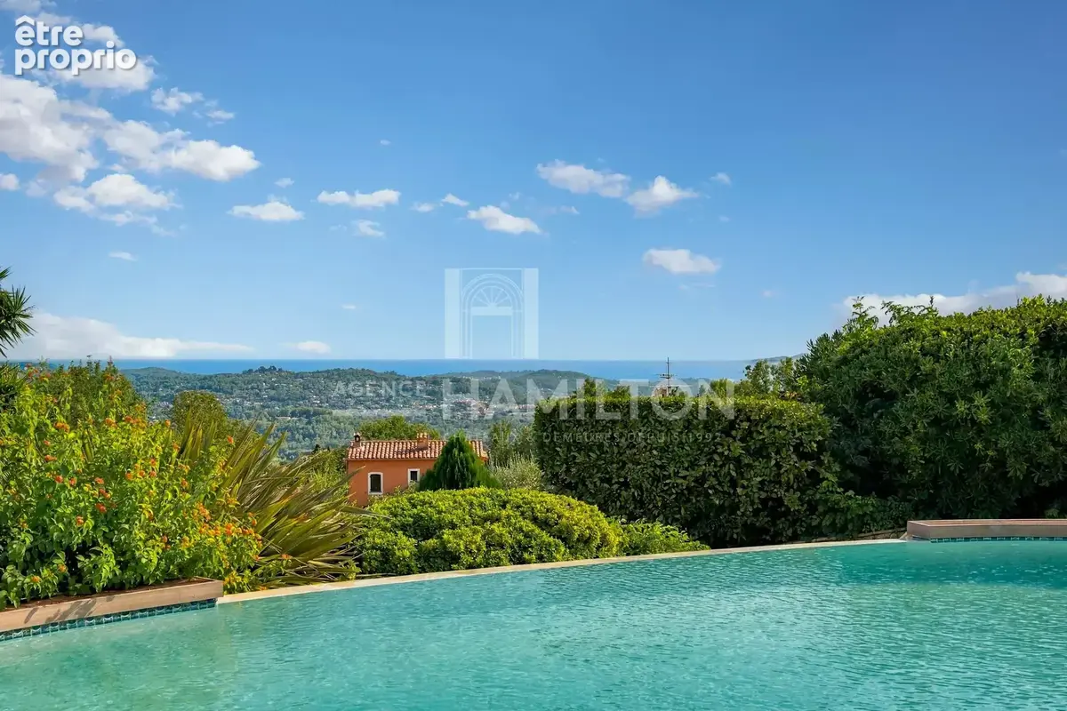 Villa à vendre proche de Valbonne avec vue mer, piscine et 5 chambres - photo 2