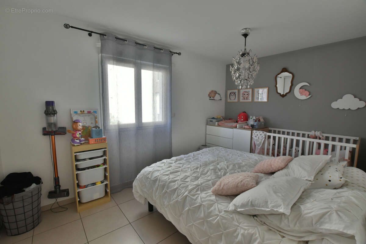 Vente T2 45m2 secteur Atrium - photo 5