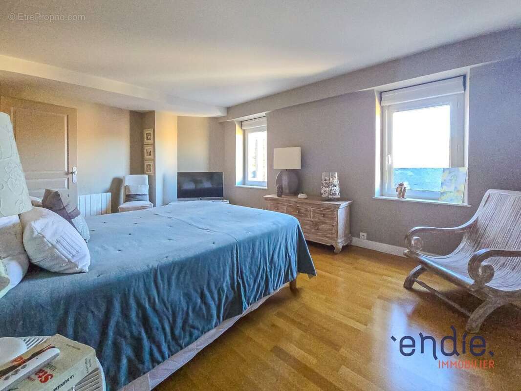 Appartement à MOULINS