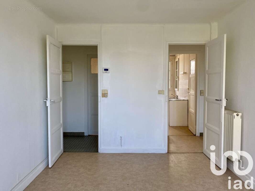 Photo 2 - Appartement à ROMILLY-SUR-SEINE