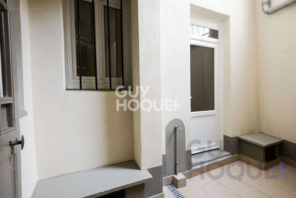 Appartement à PARIS-18E