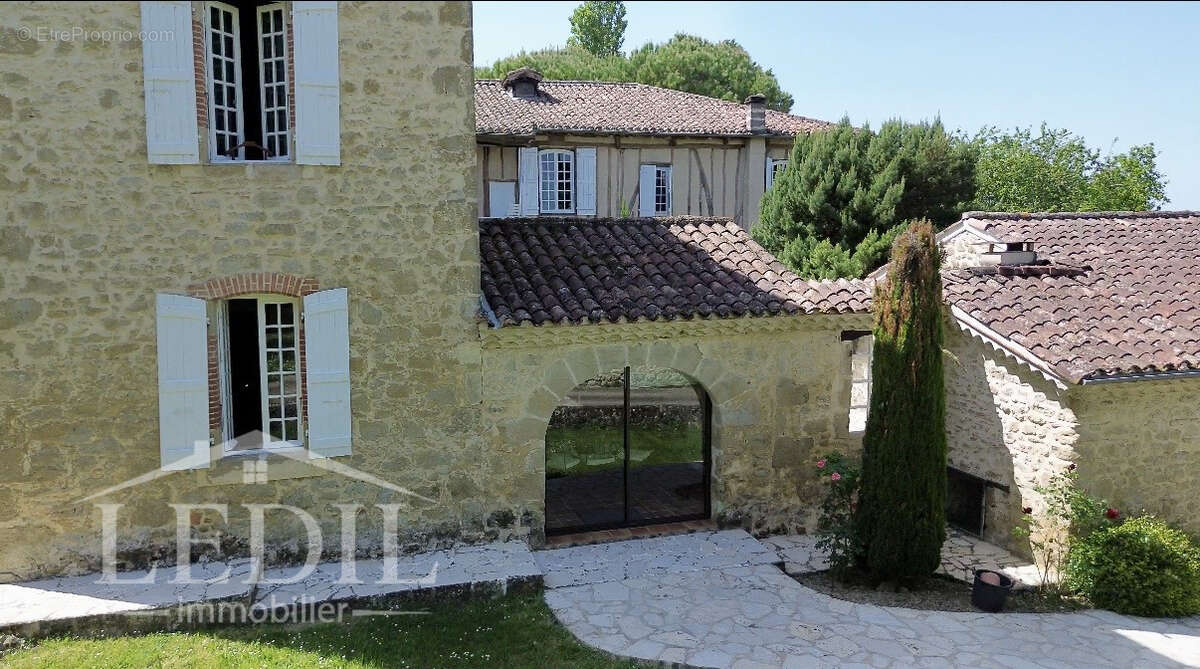 Maison à PREIGNAN