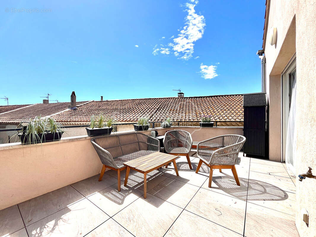 Appartement à MAILLANE