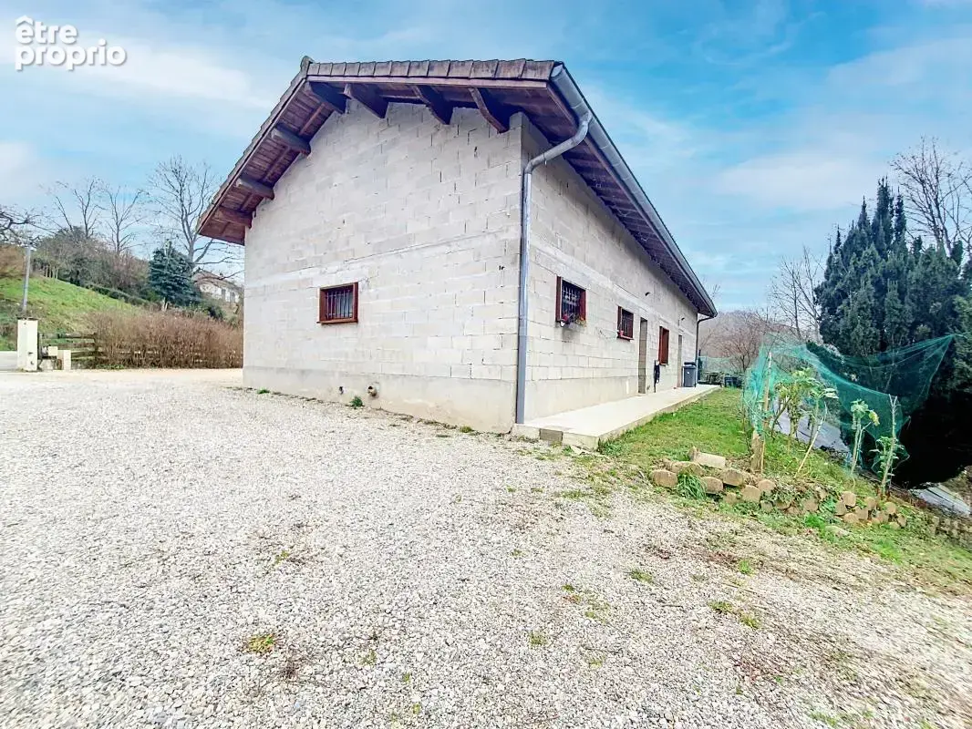 Maison - Mitoyenne - 3 Chambres - Idéal investissement - Garage - Cave - Jardin - photo 12