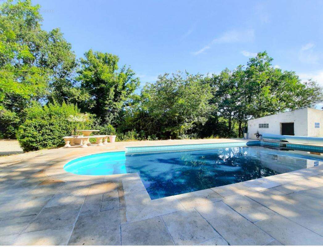 Maison à GINASSERVIS