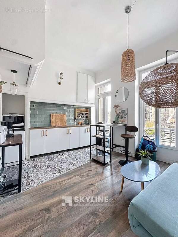 Appartement à MARSEILLE-1E