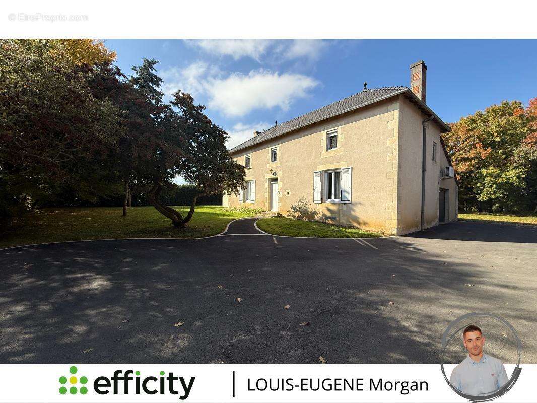 Maison à CHAMPAGNE-SAINT-HILAIRE