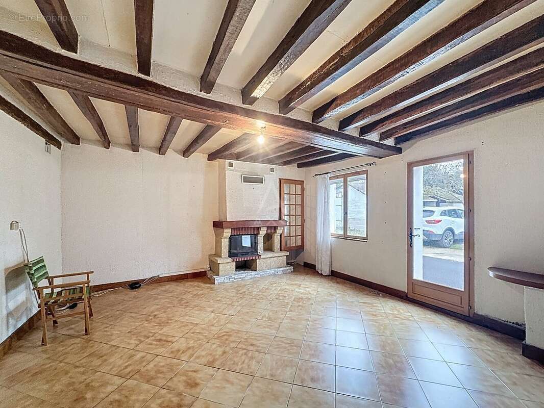 Demeure de caractère rare sur le secteur de Château-Renard - photo 6
