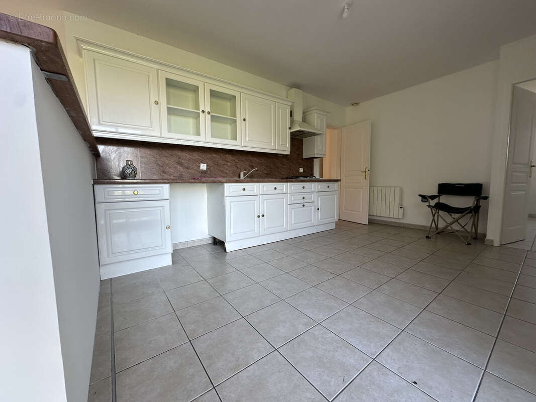 Maison a varzay - photo 5