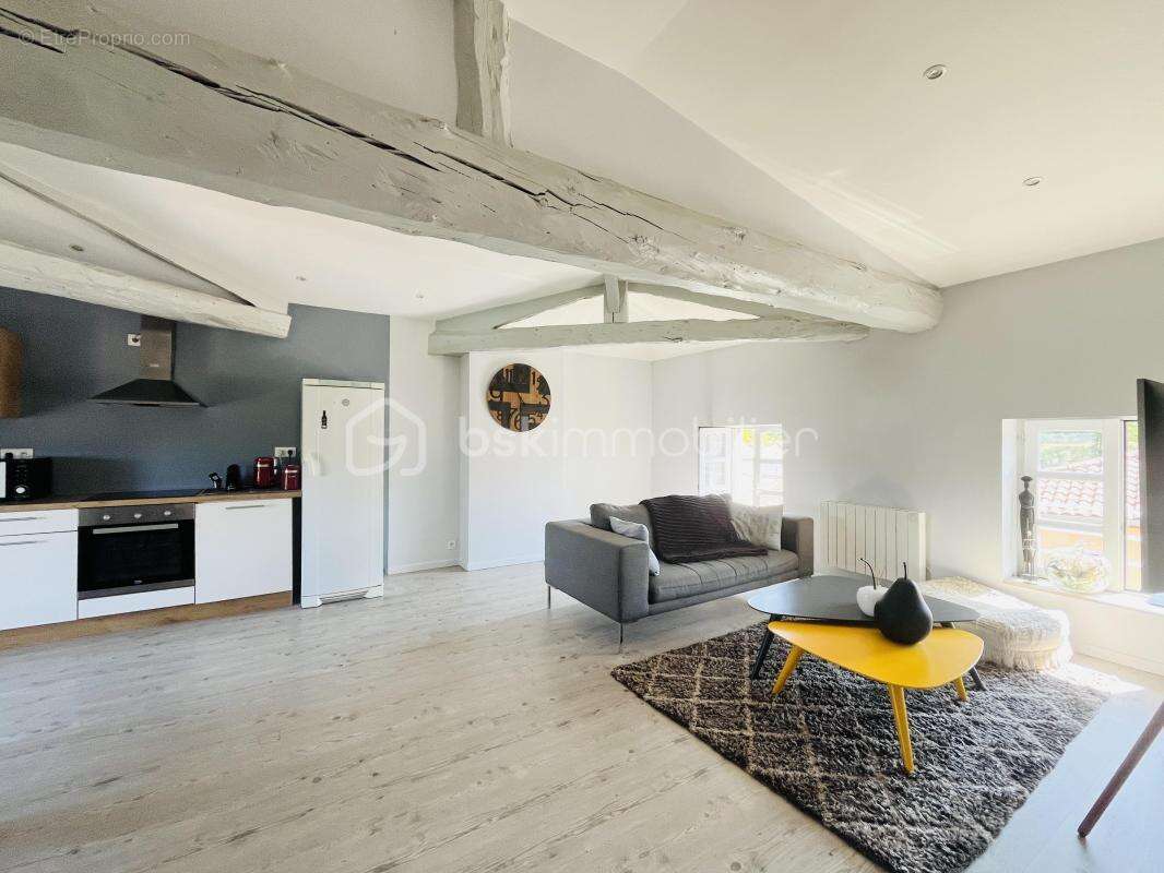 Appartement à POMMIERS