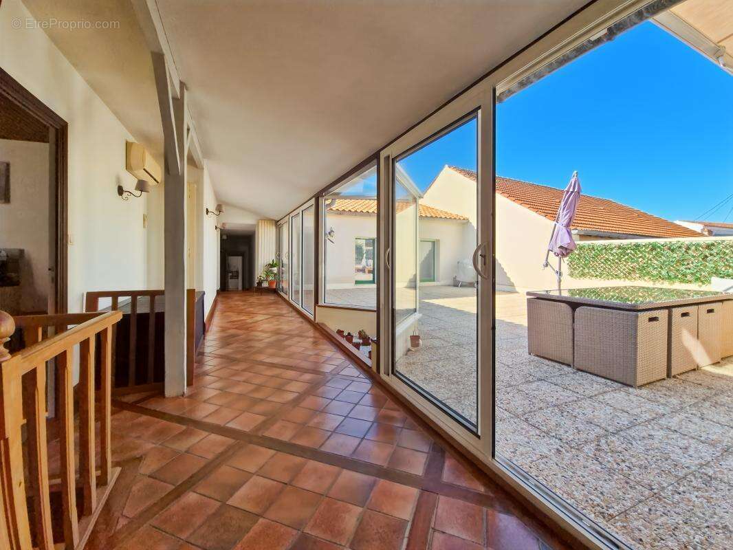 Maison à TONNAY-CHARENTE
