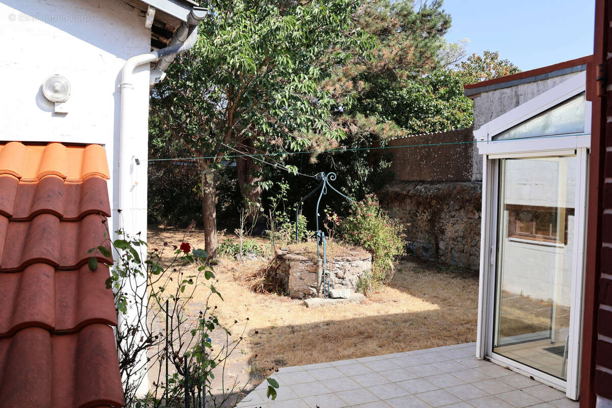 NANTES - Quartier Zola / Maison de plain-pied 2 chambres 340 m2 de terrain - photo 17