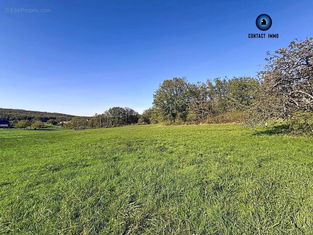 Terrain à NADAILLAC