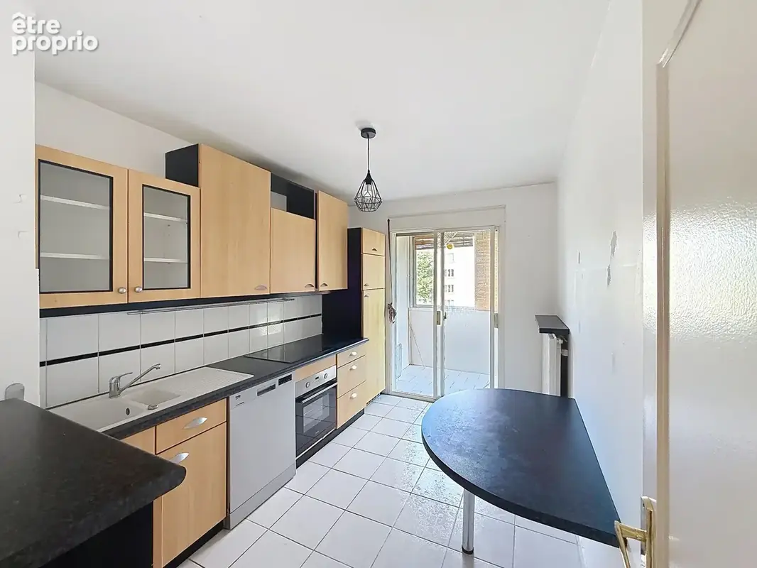 Exclusivité   t3 dernier étage avec balcon - photo 5
