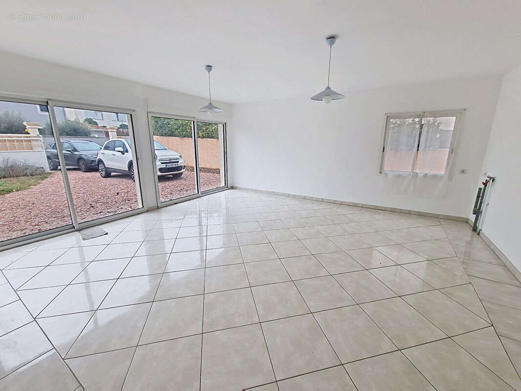 Maison à SAINT-GEORGES-D'ORQUES