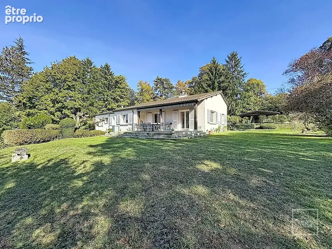 Saint Didier Au Mont D Or Maison plain-pied de 190 m²  sur 3 000 m²  de terrain au calme, sans vis-à-vis. - photo 2