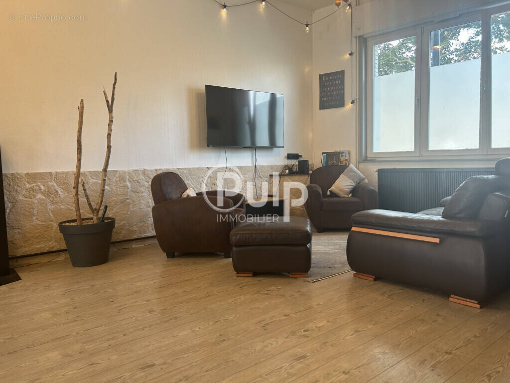 Maison 5 pièces 116 m² · à Armentieres · 116 m² · 232 000 €