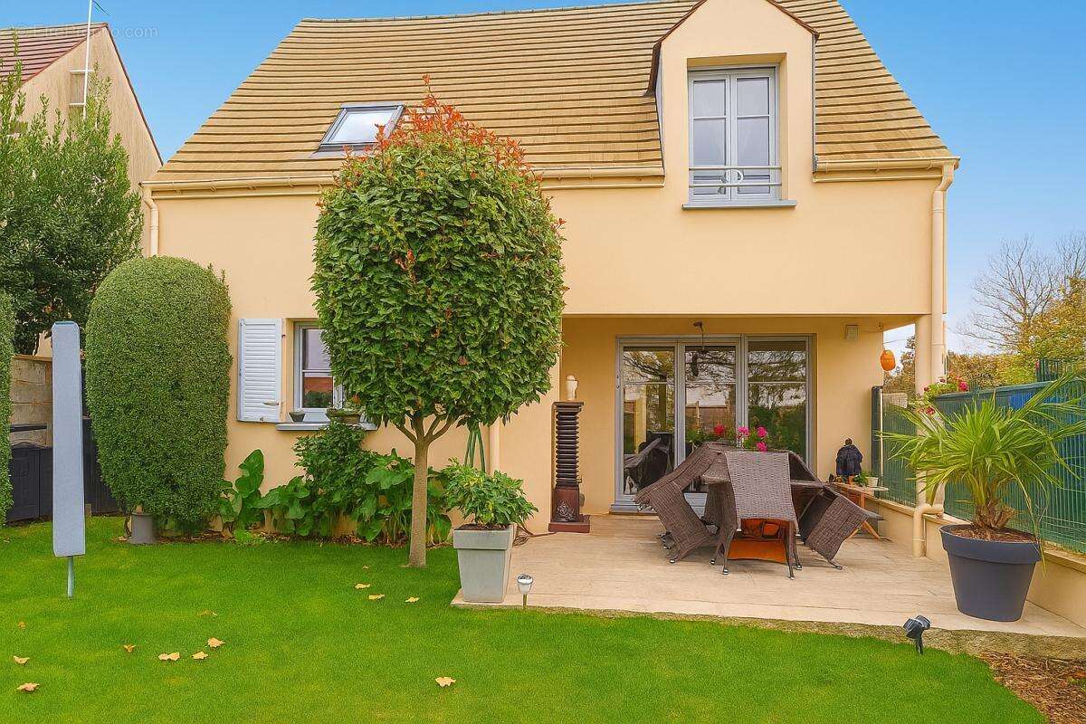 Maison à ECQUEVILLY