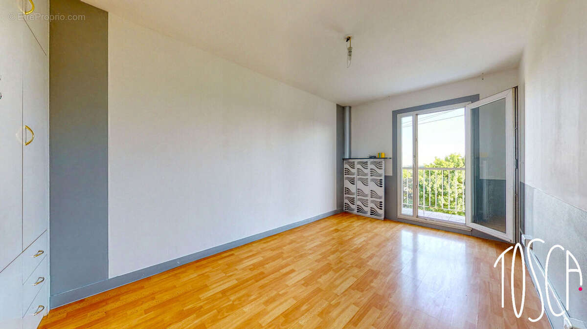 Appartement à THIAIS