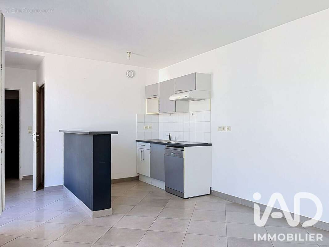 Photo 4 - Appartement à AVRILLE