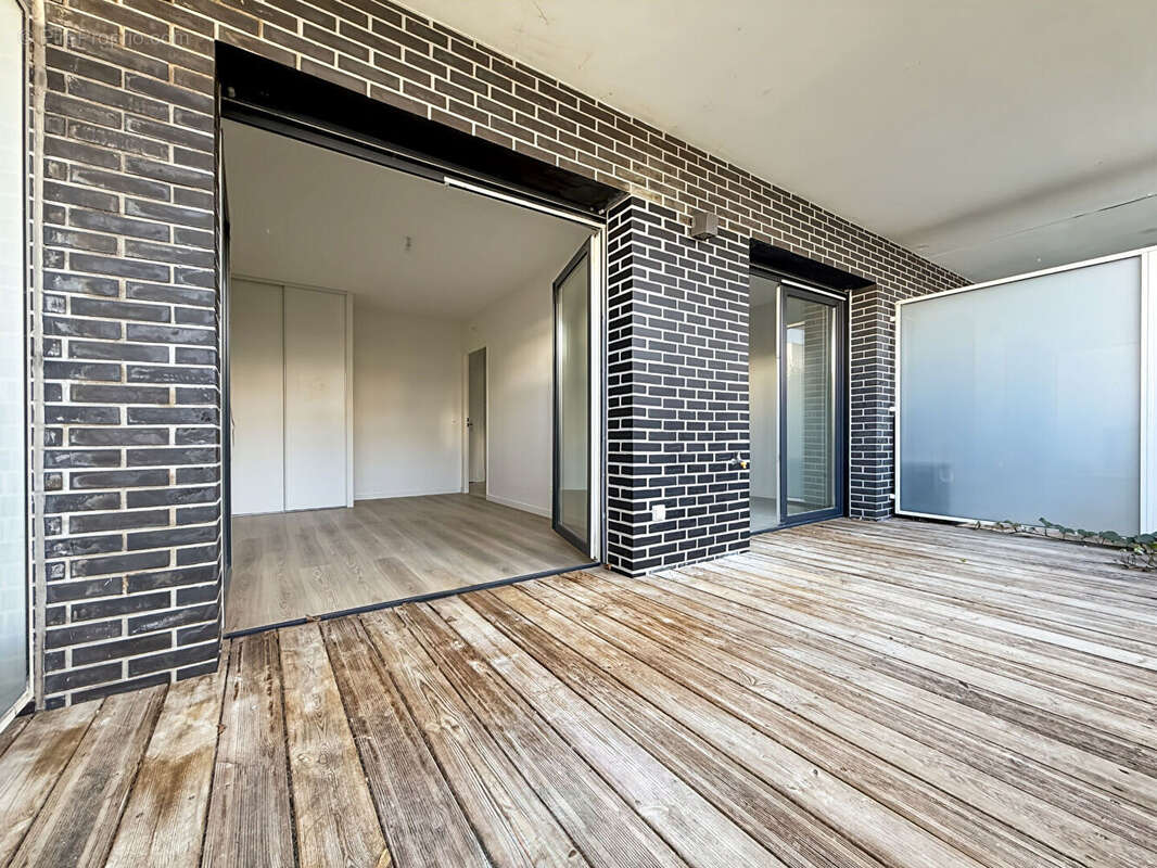 Appartement à VILLENAVE-D'ORNON