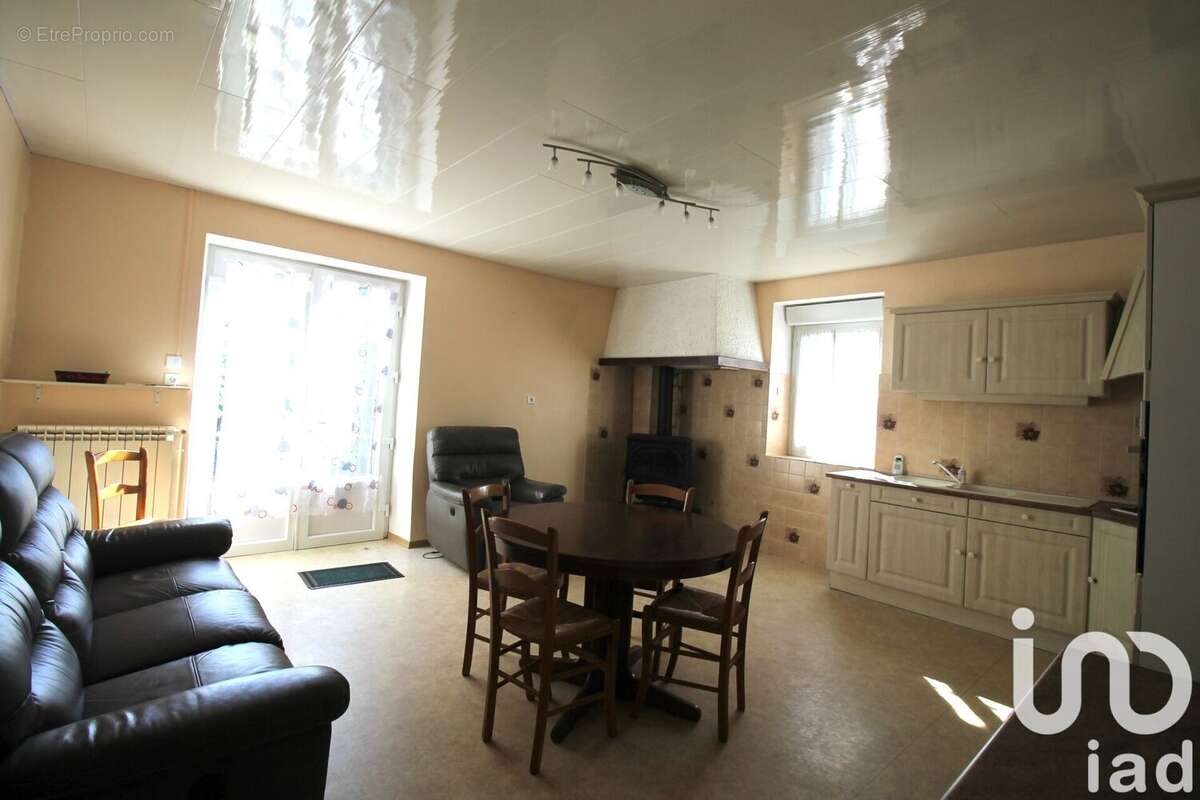 Maison 74 m² à Curan  - photo 4