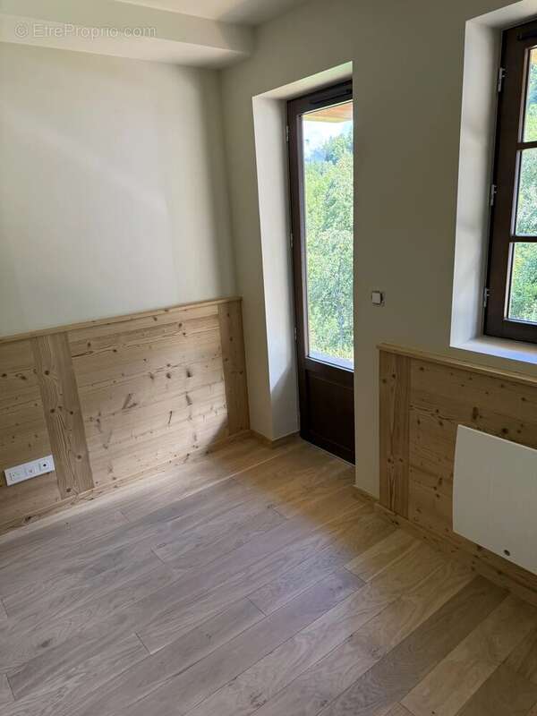 Maison à LA PERRIERE