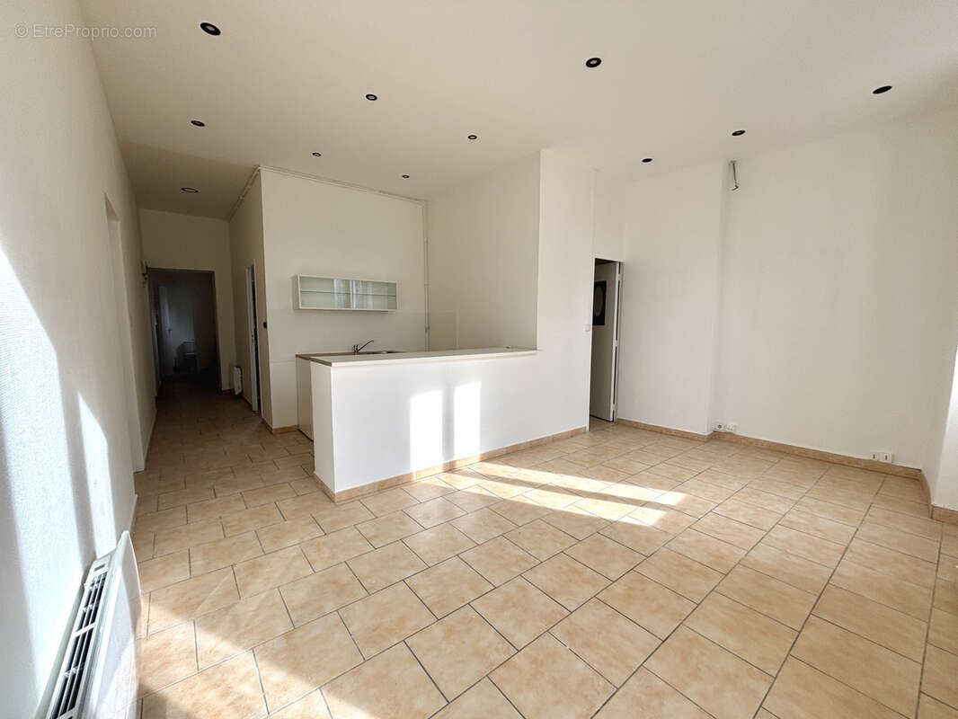Appartement à MARSEILLE-10E