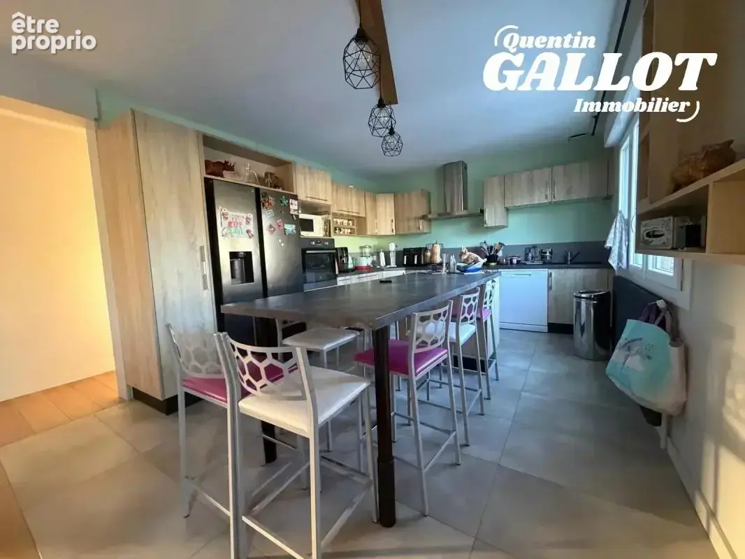 Nouveauté et exclusivité - Maison familiale 5 chambres à Theix-Noyalo - photo 8