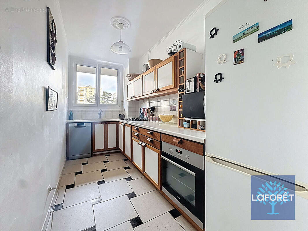 Appartement à CHILLY-MAZARIN