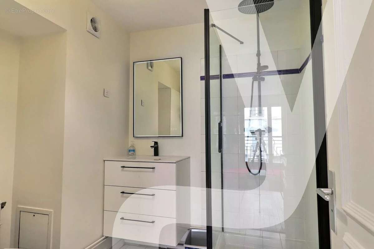 Appartement à PARIS-11E