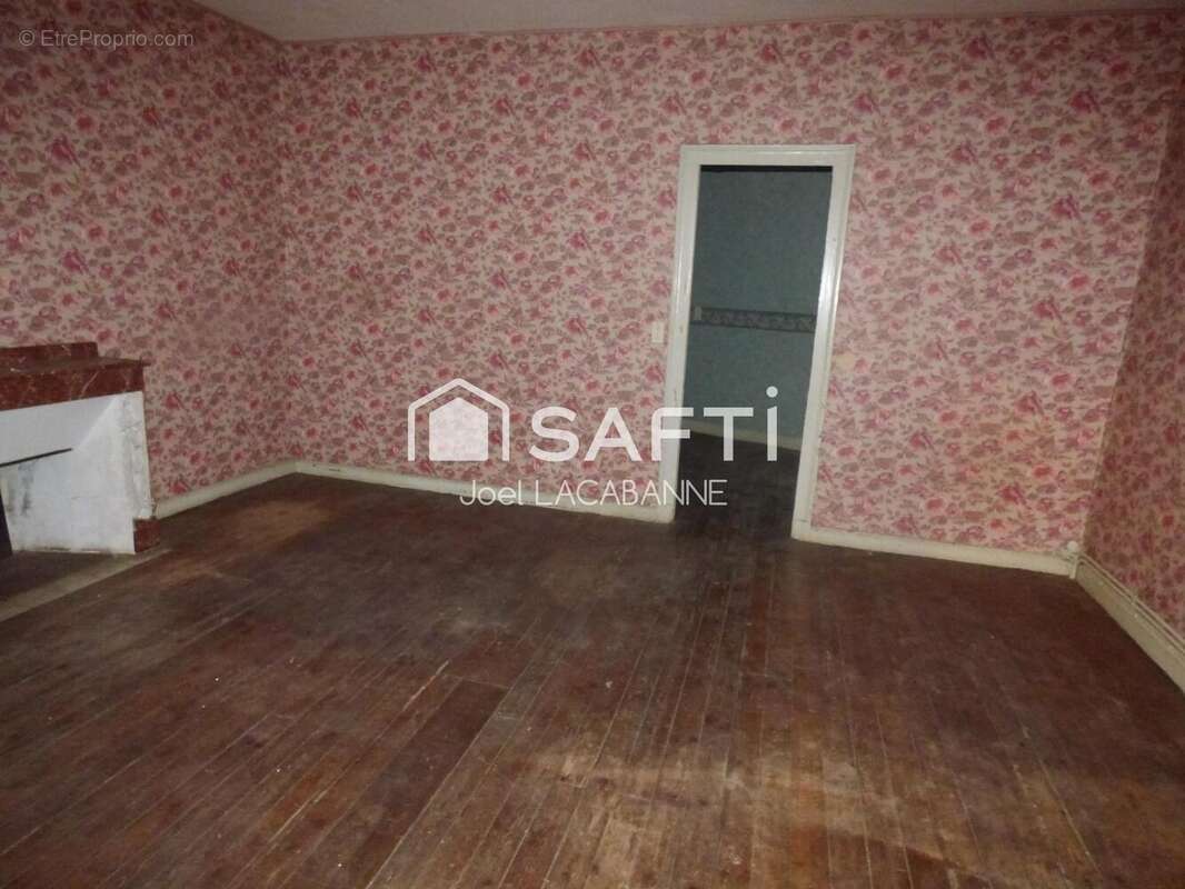 Maison 180 m² à Castelnau-Riviere-Basse  - photo 9