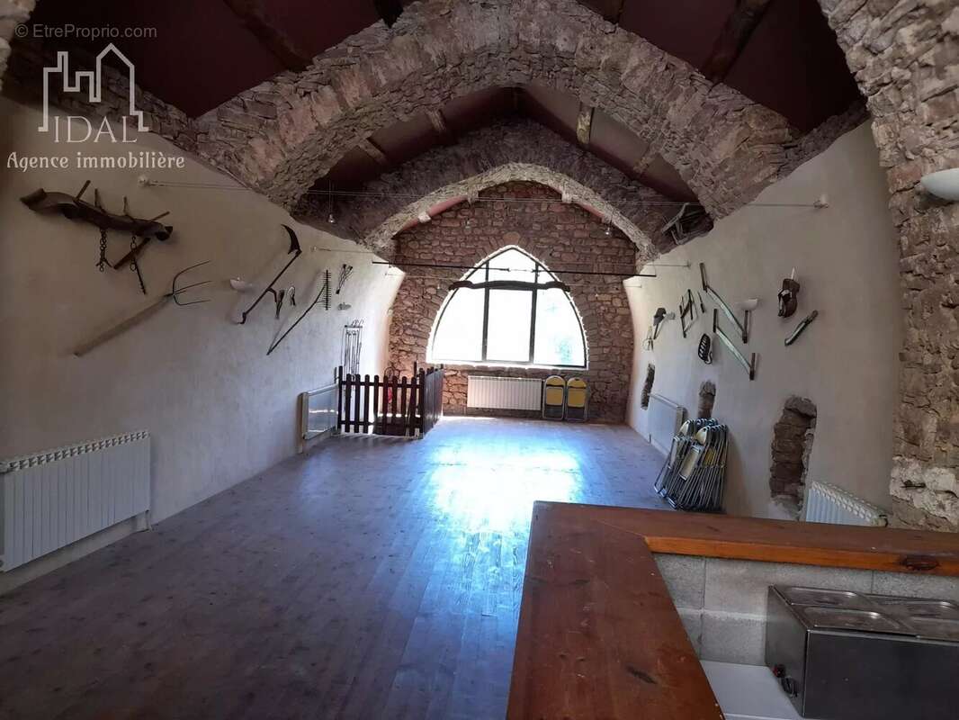 Maison à SEVERAC-LE-CHATEAU