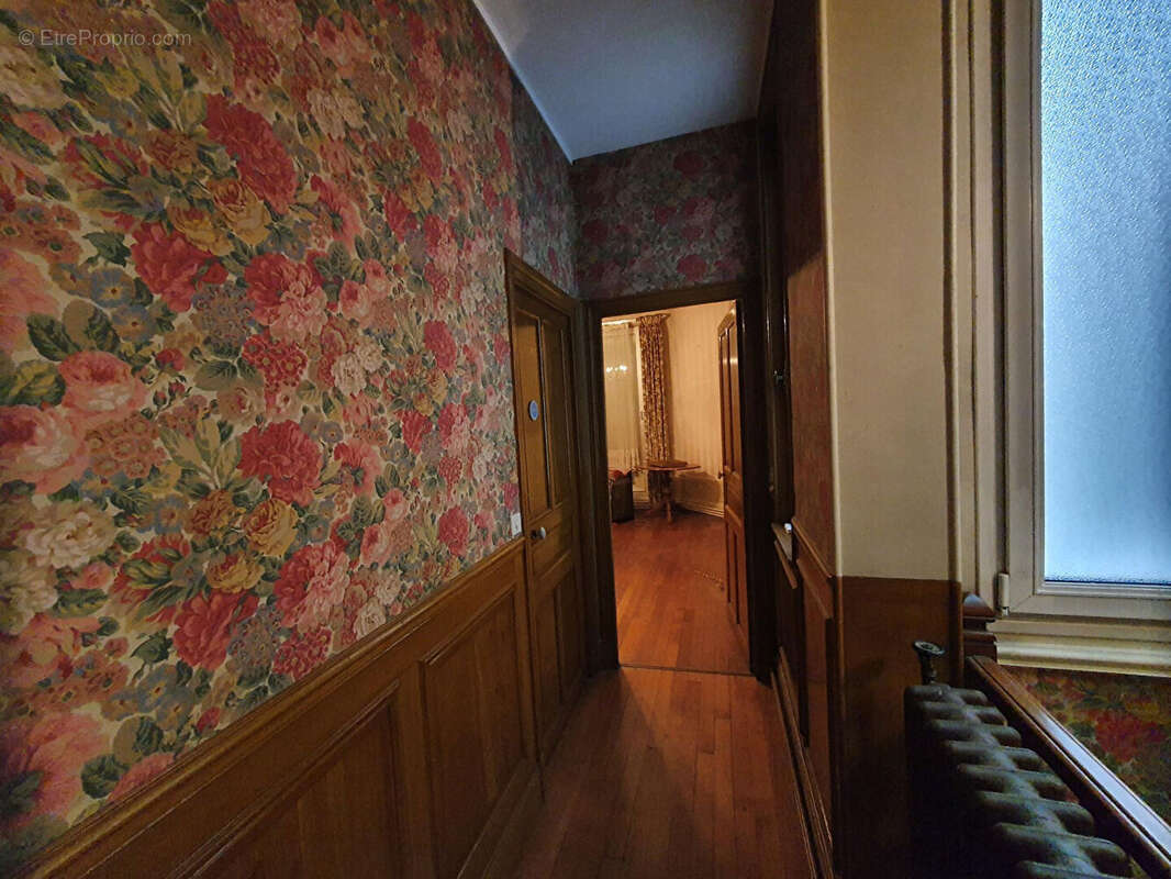 Maison à SAINT-QUENTIN