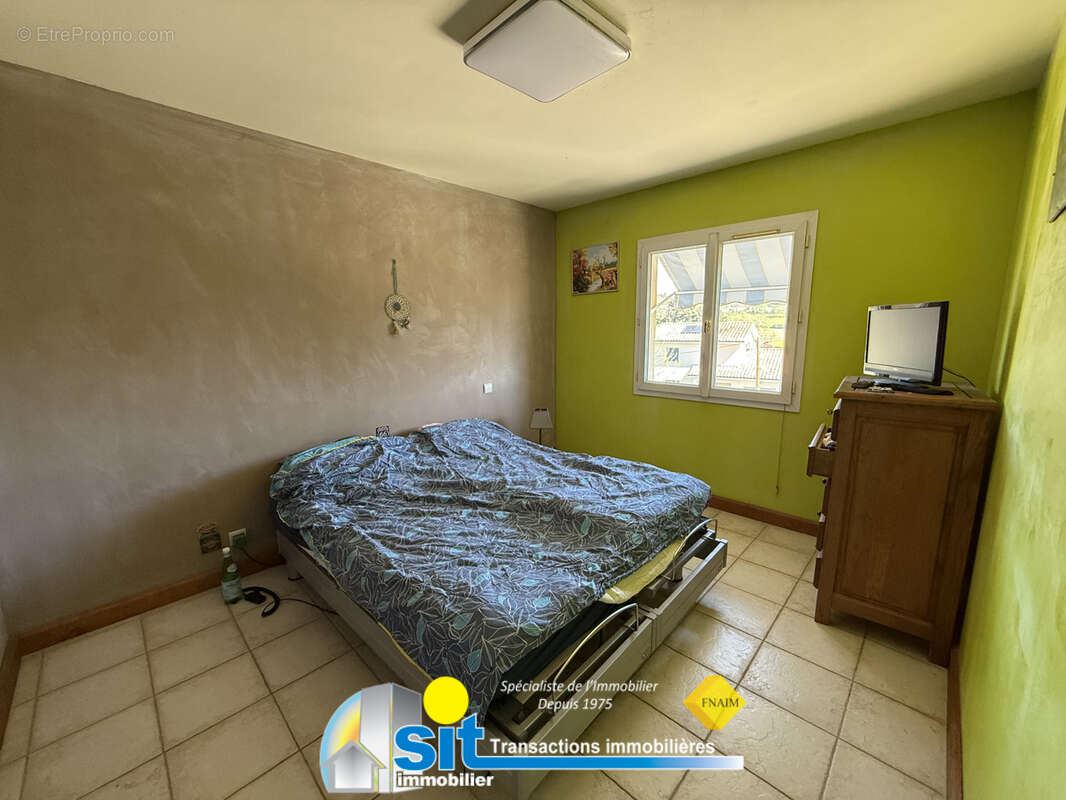 Maison à REVENTIN-VAUGRIS