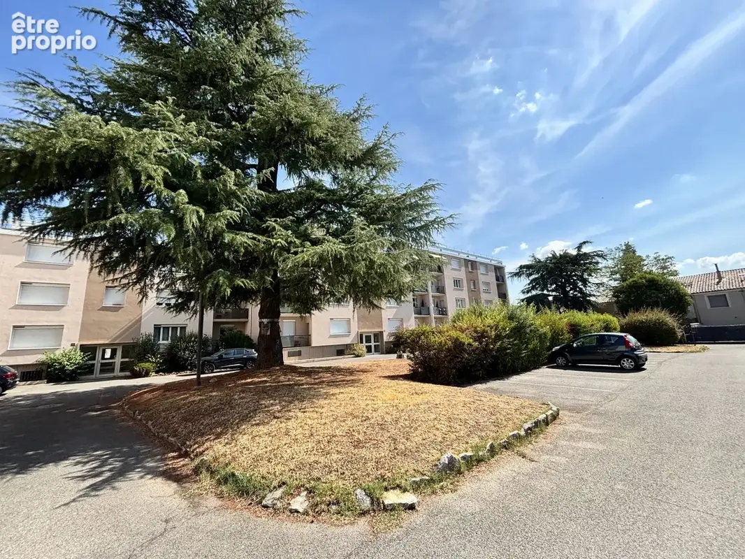 Appartement 59 m² à Romans-Sur-Isere  - photo 4