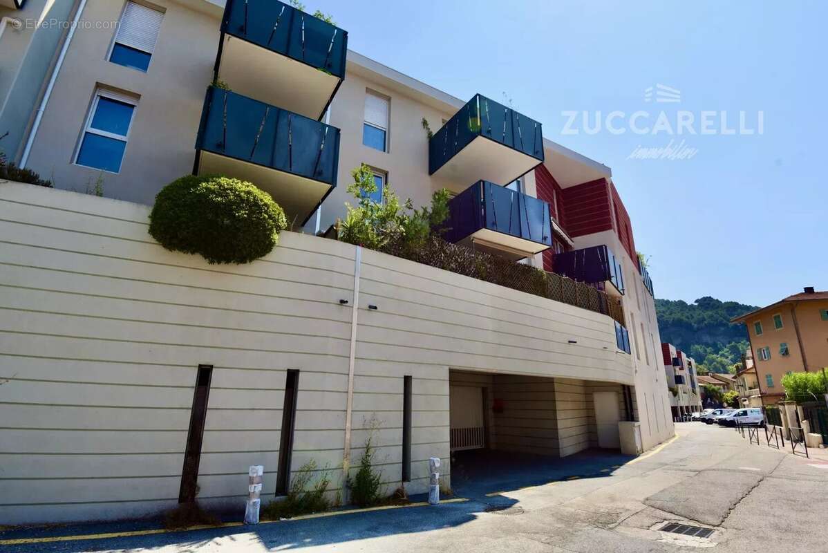 Appartement à SAINT-MARTIN-DU-VAR
