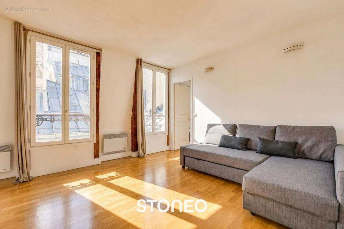 Appartement à PARIS-3E