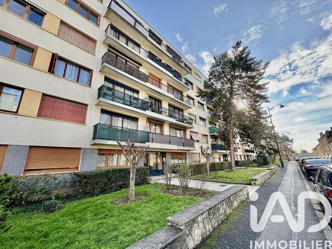 Photo 7 - Appartement à CORBEIL-ESSONNES