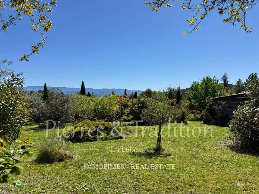 Maison à SAINT-SATURNIN-LES-APT