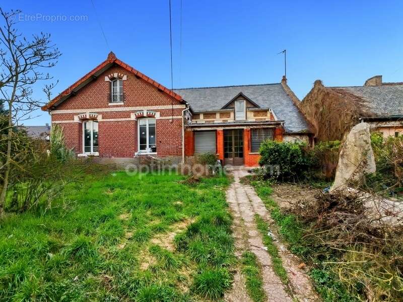 Maison à CHEVRIERES