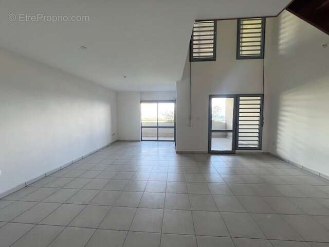 Appartement à SAINTE-MARIE