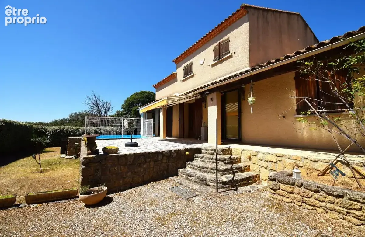 Pont du Gard: solide maison  138 m², 3ch - photo 10