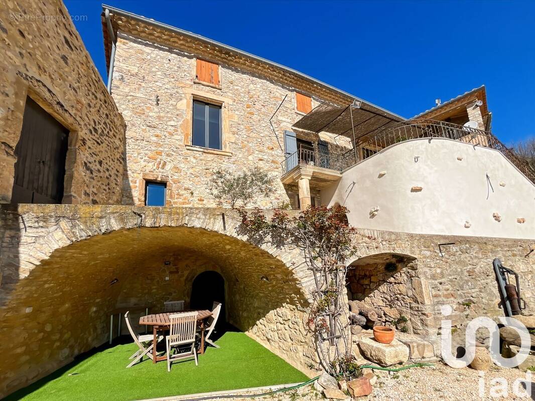 Photo 1 - Maison à GOUDARGUES