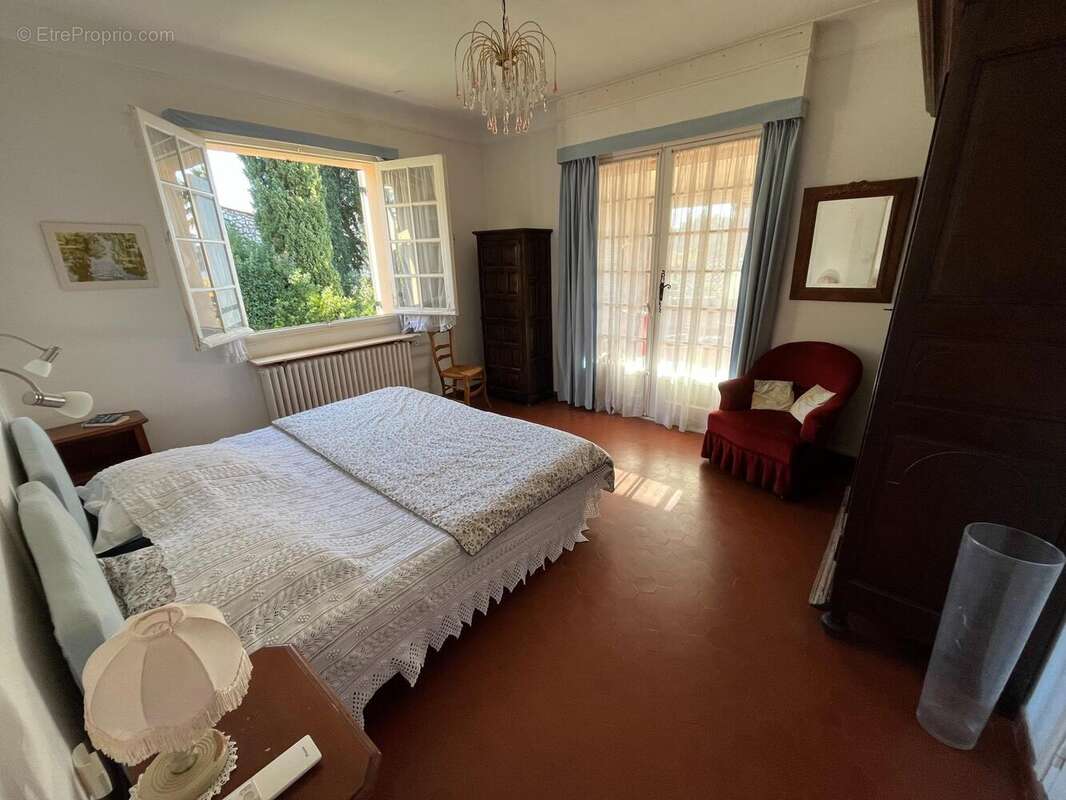 Maison 217 m² à Frejus  - photo 8