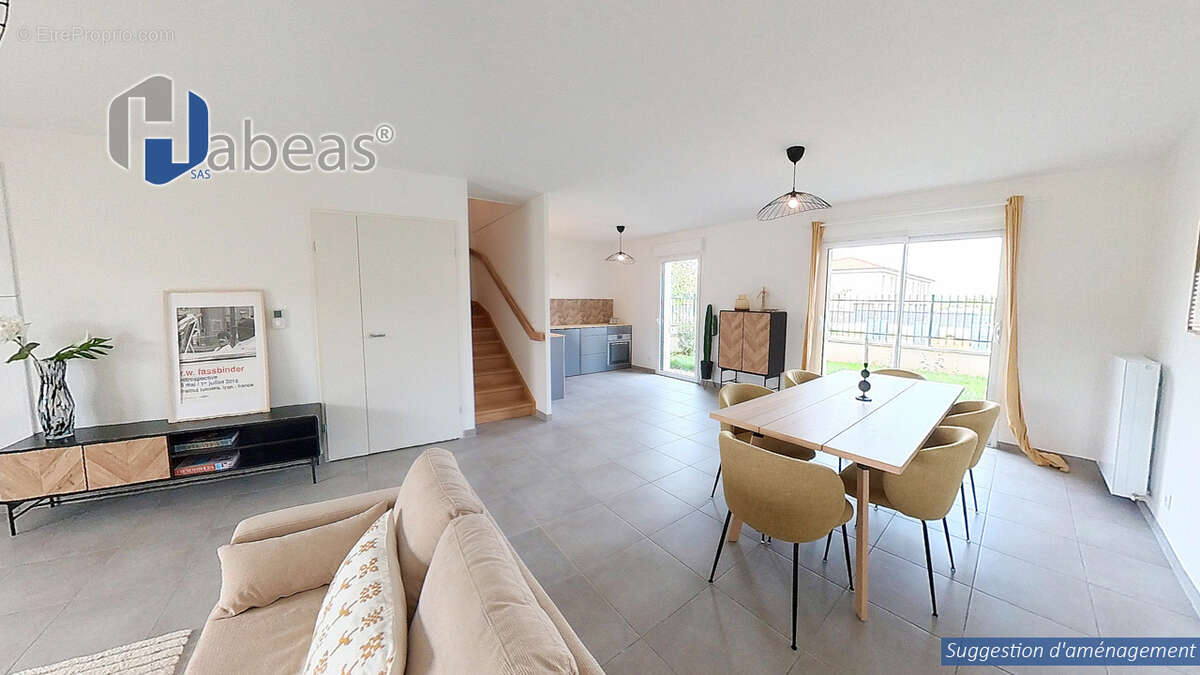 Maison à SAINT-PIERRE-DE-CHANDIEU