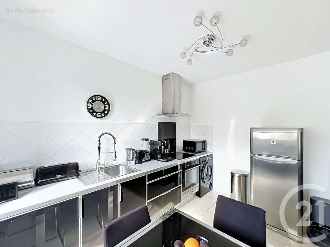 Appartement 44 m² à Ville-D'avray  - photo 2