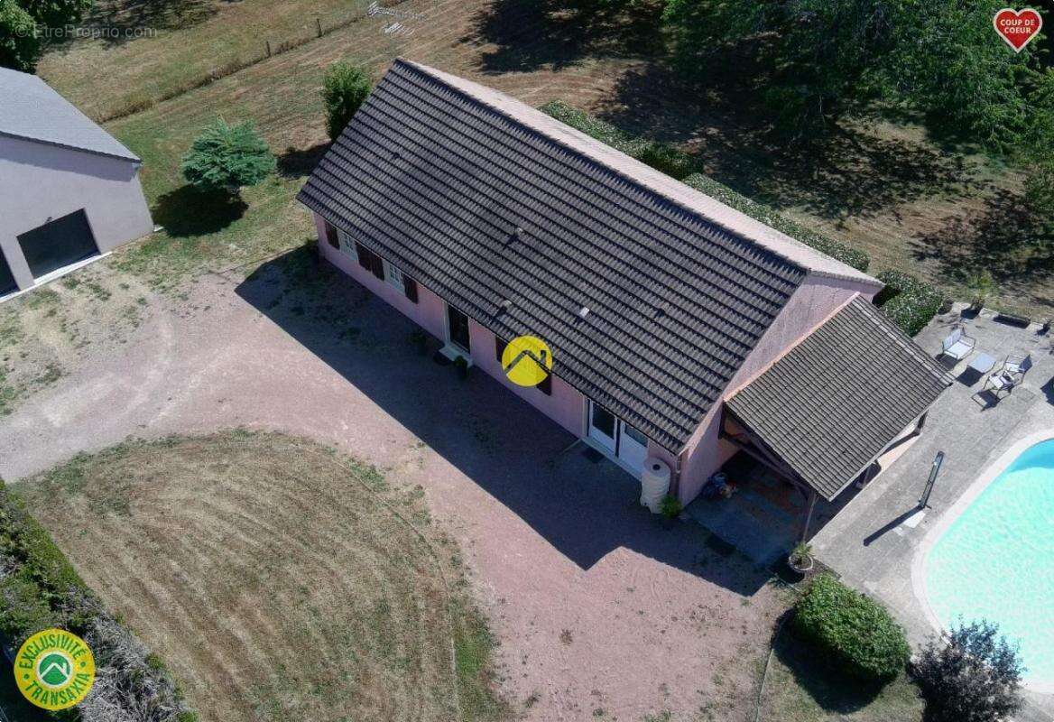 Maison à LA GUERCHE-SUR-L'AUBOIS