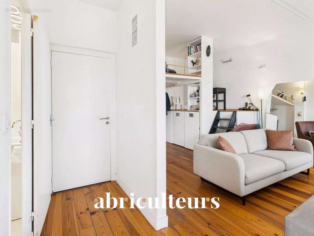 Appartement à MARSEILLE-5E