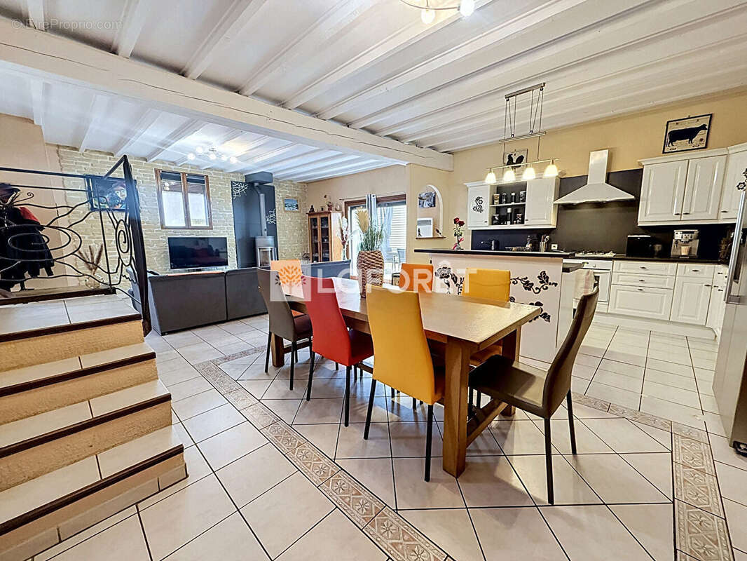 Maison de village rénovée - Mézériat - photo 8